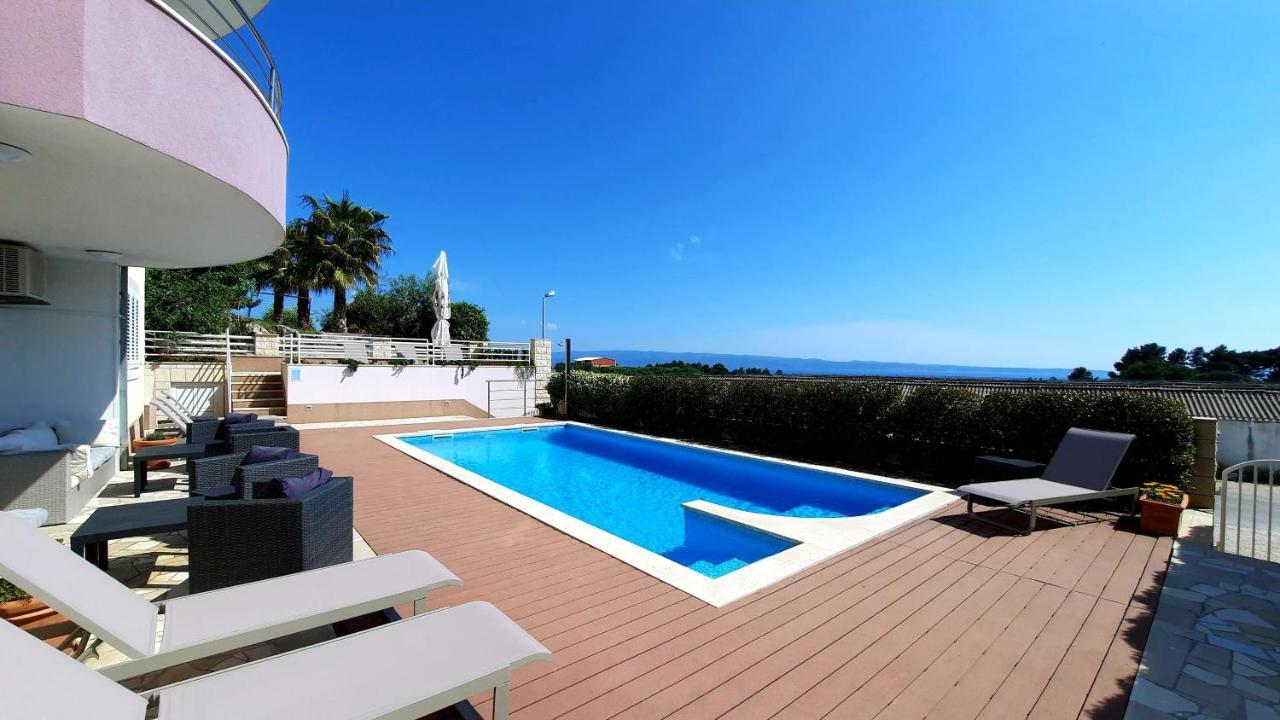 Sea View- Spacious Apartment With Shared Pool سبليت المظهر الخارجي الصورة
