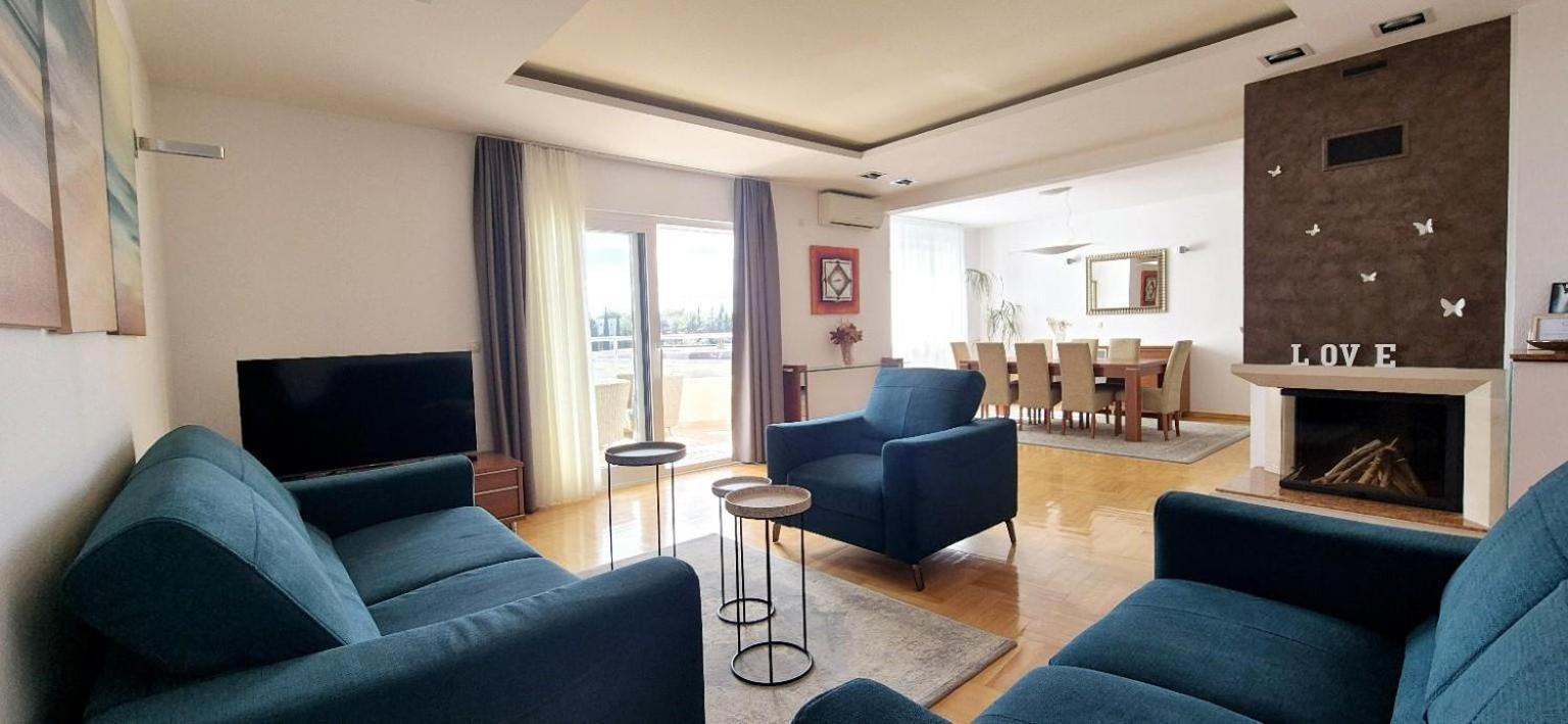 Sea View- Spacious Apartment With Shared Pool سبليت المظهر الخارجي الصورة